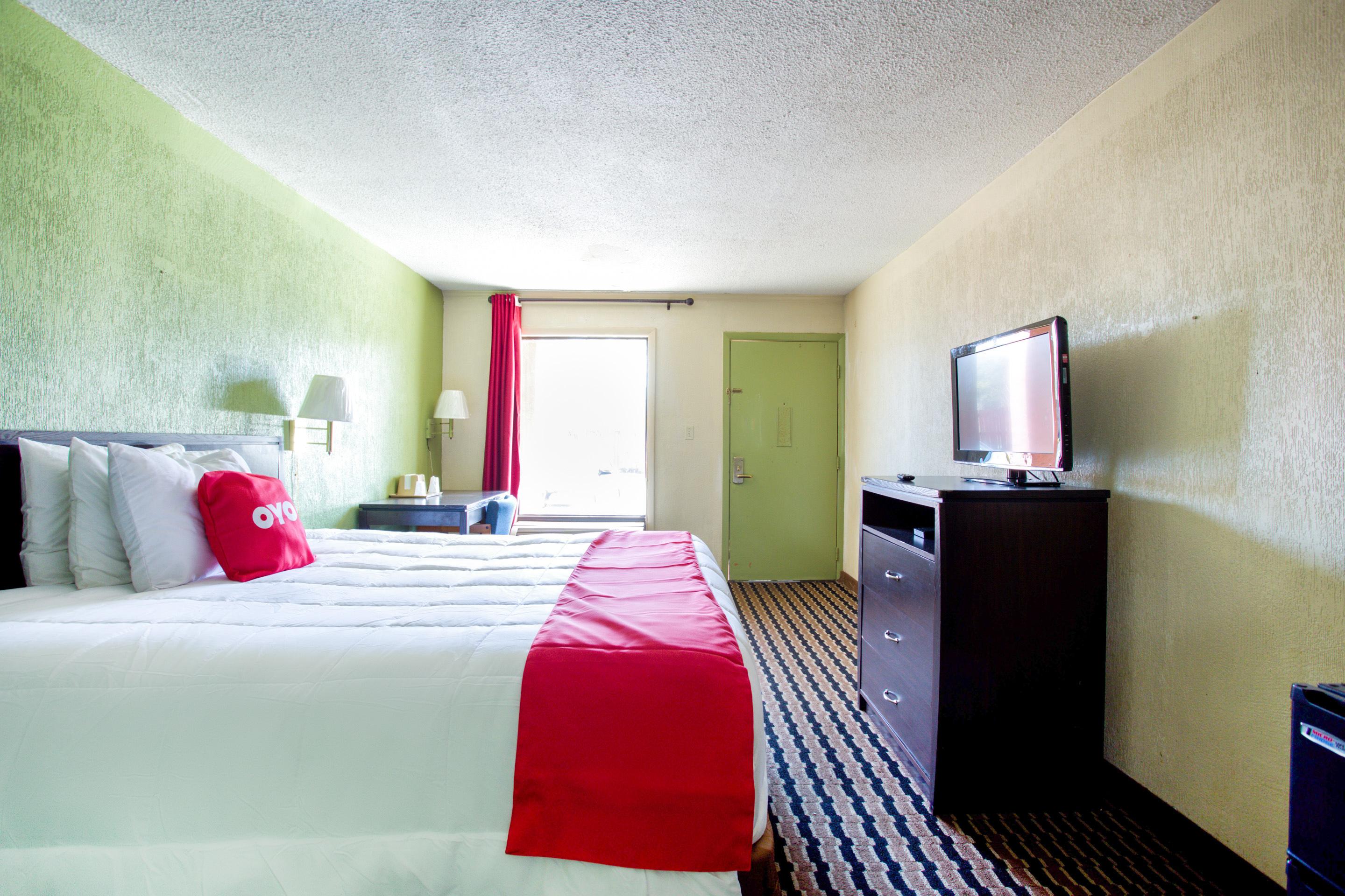 Oyo Hotel Pensacola I-10 & Hwy 29 Ferry Pass Екстериор снимка