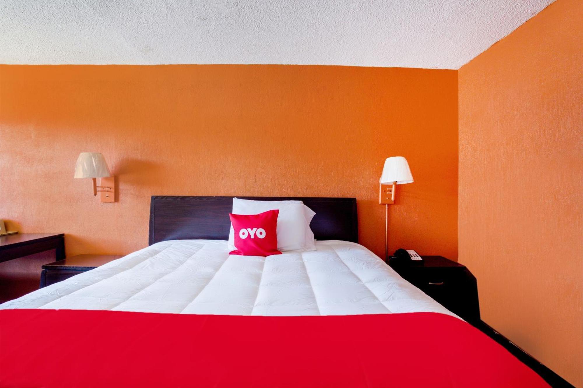 Oyo Hotel Pensacola I-10 & Hwy 29 Ferry Pass Екстериор снимка